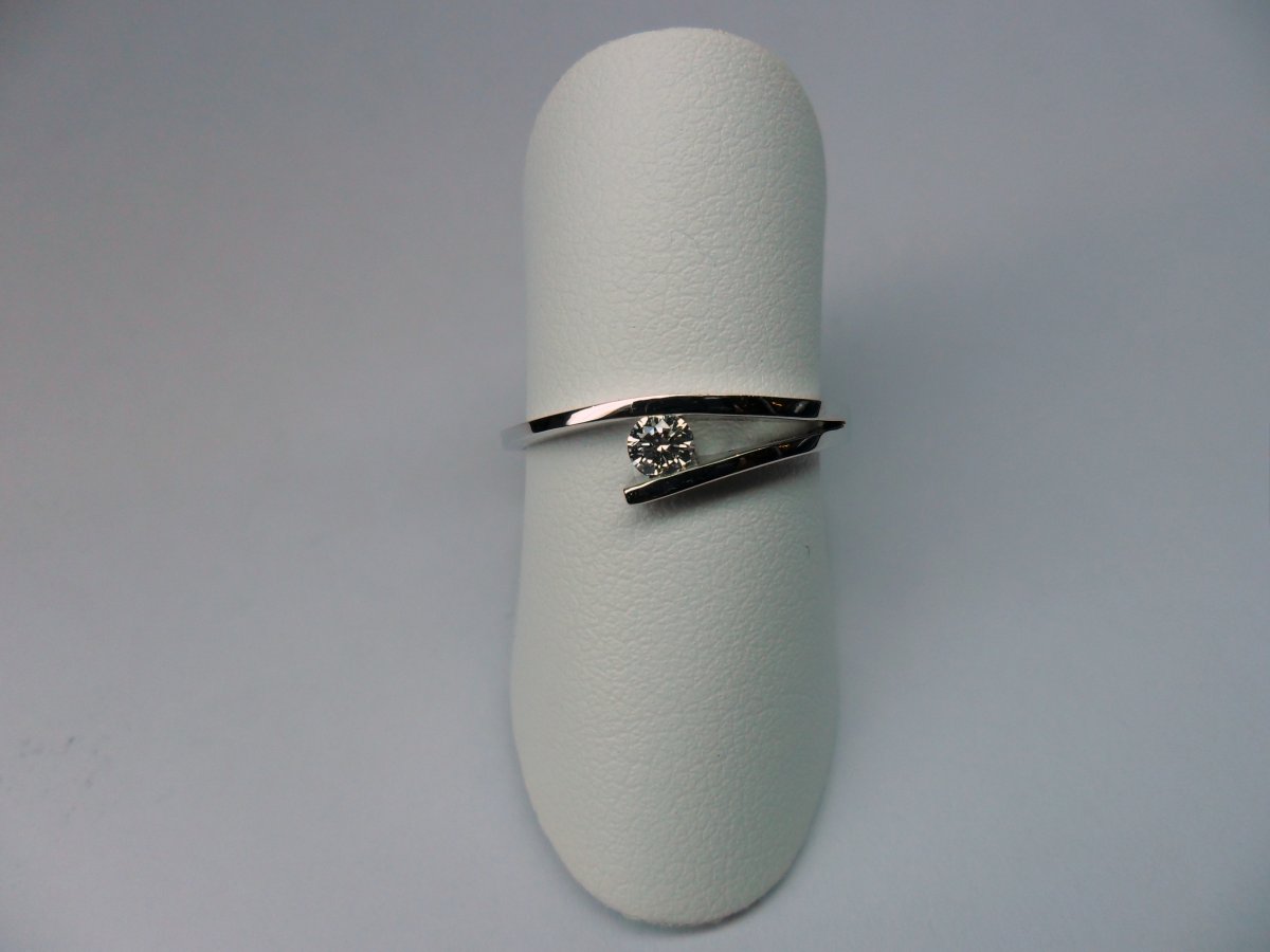 Klemspleet Ring Witgoud 0.12 crt.